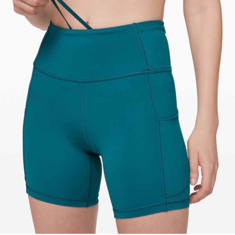 EUC! Lululemon Fast And Free Short 6" *Non-Reflective, sz 2 - Picture 2 of 13